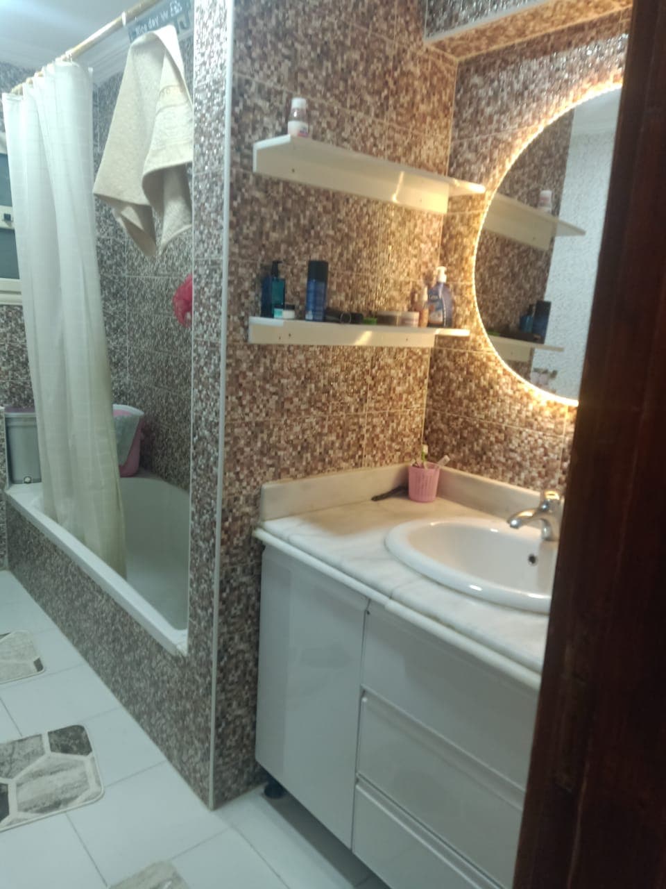 Gallery image 6